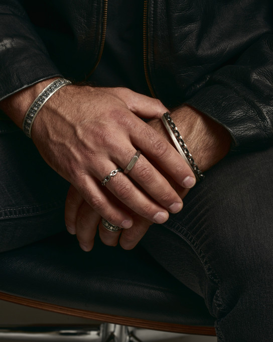Срібний жорсткий браслет MEMENTO MORI / Браслети + 7