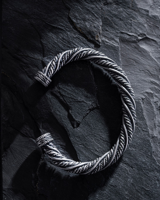 Срібний жорсткий браслет THE ROPE / Браслети + 5