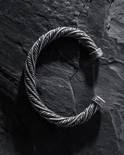 Серебряный жесткий браслет THE ROPE / Браслеты
