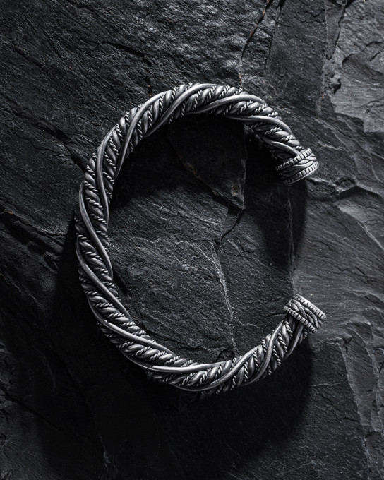 Срібний жорсткий браслет THE ROPE / Браслети