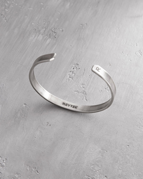 Серебряный жесткий браслет MOON PHASE / Браслеты + 6