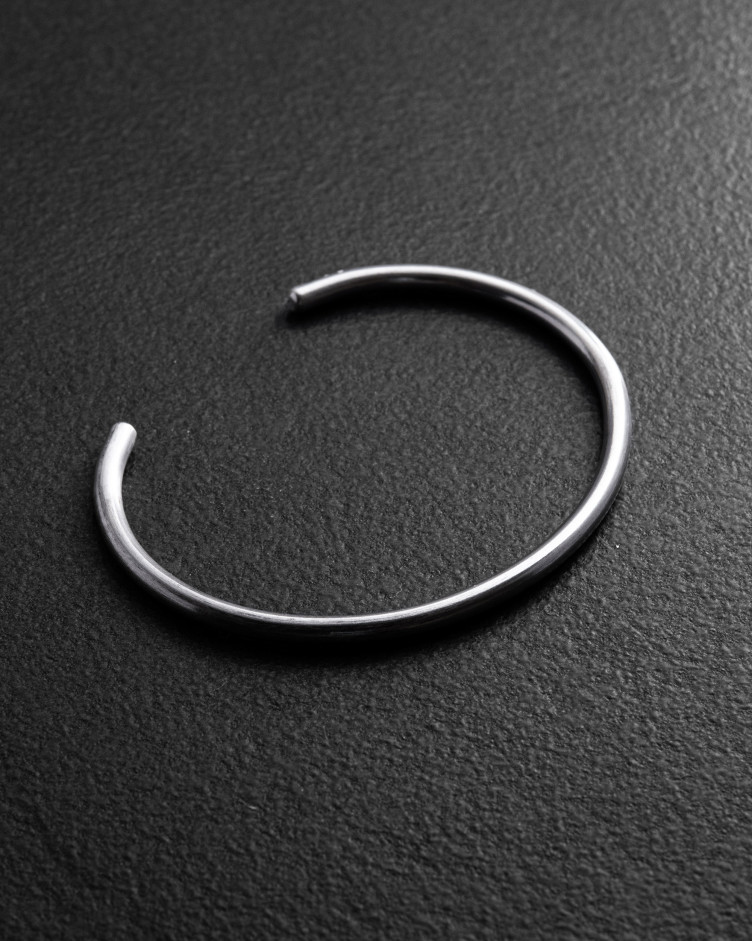 Silver bangle MEKTIG 3