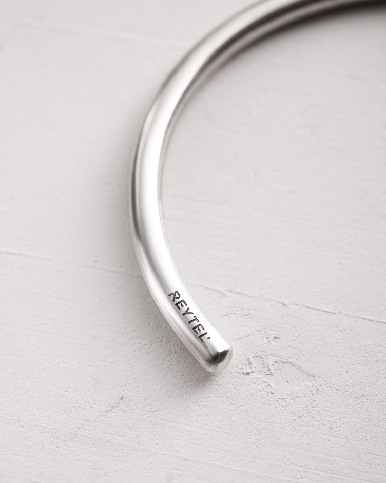 Silver bangle MEKTIG 8