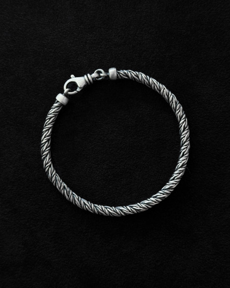 Серебряный жесткий браслет SPESIELL