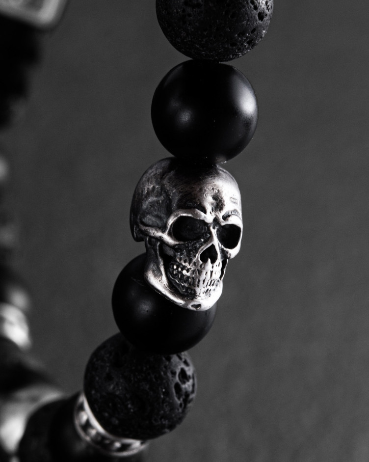 Мужской браслет SKULL. LAVA STONE 2
