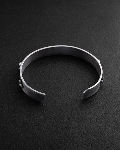 Серебряный жесткий браслет FLEUR DE LIS. SKULL 4