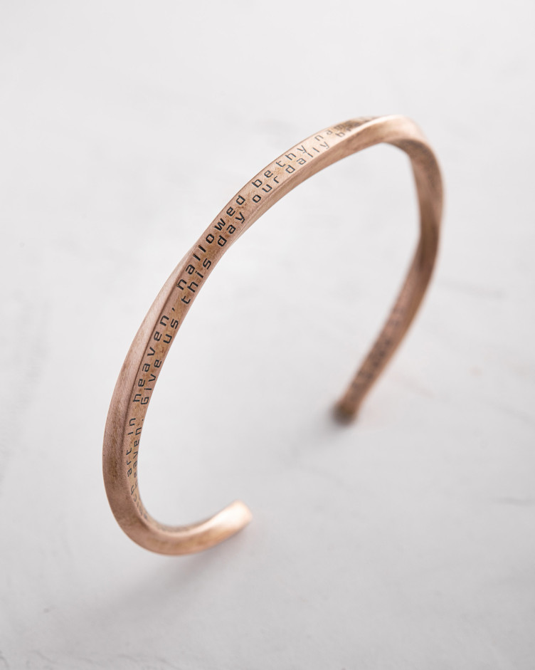 Жесткий браслет THE LORD'S PRAYER - OUR FATHER в красном золоте 4