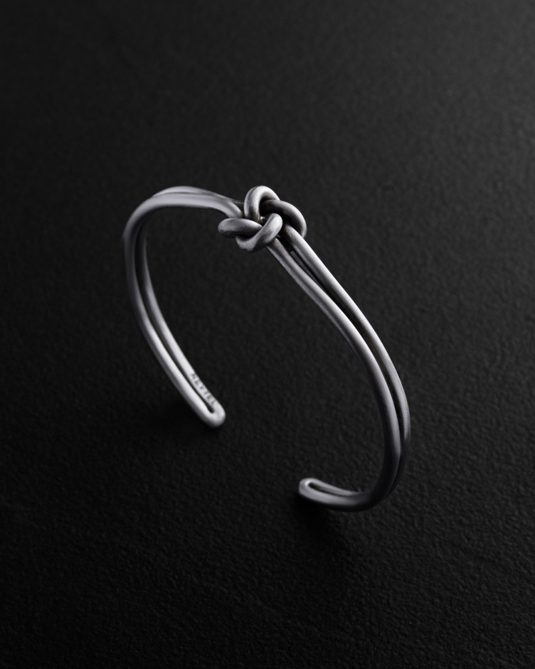 Срібний жорсткий браслет TAPPERHET 8