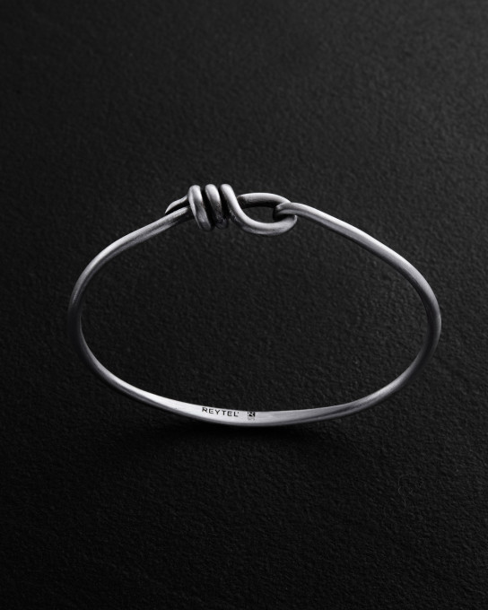 Серебряный жесткий браслет BOUCLE / Браслеты + 5
