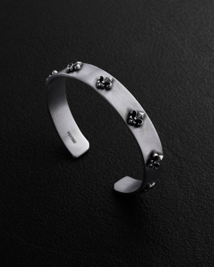 Срібний жорсткий браслет FLEUR DE LIS / Браслети