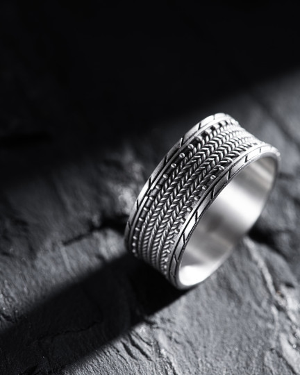 Серебряное кольцо TEXTURED / Кольца + 4