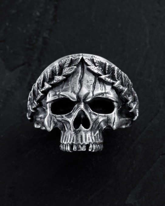 Срібний перстень SKULL IN A WREATH / Персні