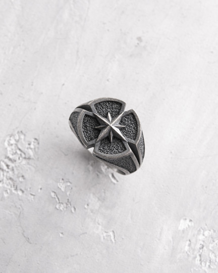 Серебряное кольцо COMPASS / Кольца + 3