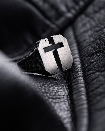 Серебряное кольцо URBAN CROSS / Кольца + 3