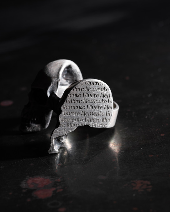 Срібний перстень MEMENTO MORI. VIVERE MEMENTO / Персні + 7
