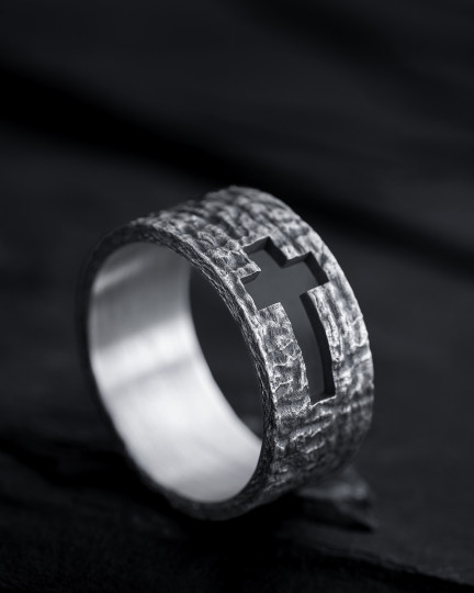 Серебряное кольцо CROSS / Кольца