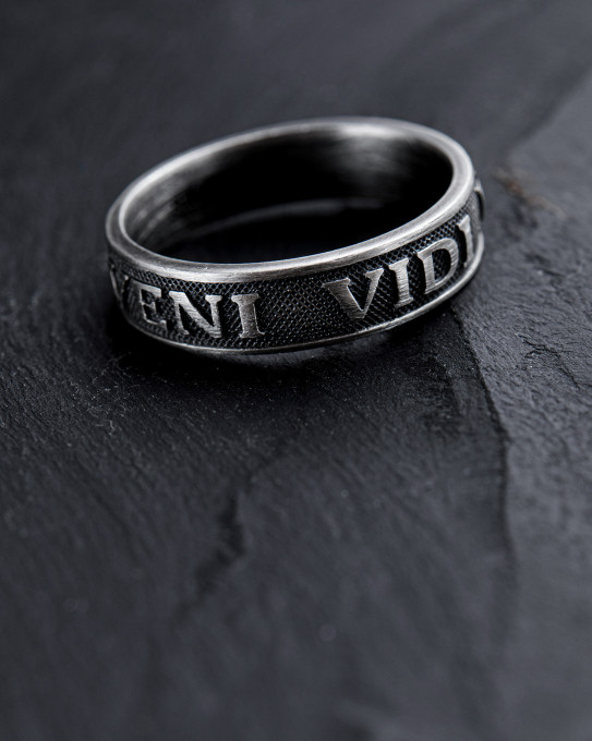Серебряное кольцо VENI VIDI VICI / Кольца + 5