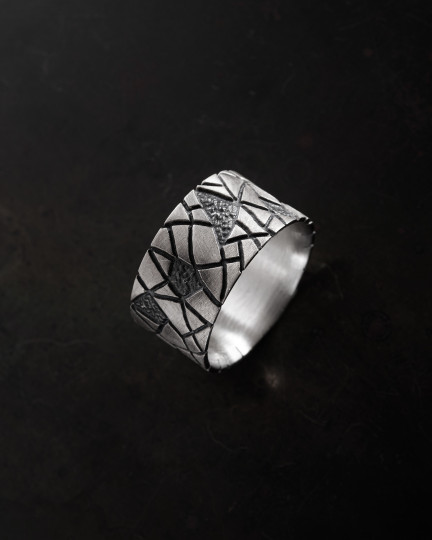 Серебряное кольцо ICEBERG / Кольца + 4