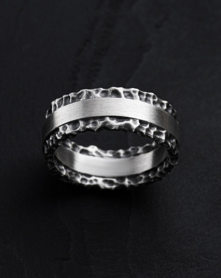 Серебряное кольцо HEMMET / Кольца