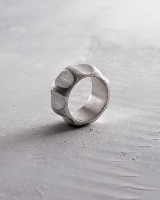 Серебряное кольцо MOTUS / Кольца + 8