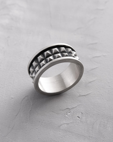 Серебряное кольцо STRUCHTUR / Кольца + 4