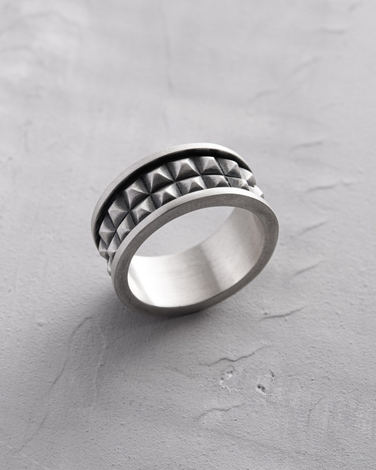 Серебряное кольцо STRUCHTUR / Кольца + 5