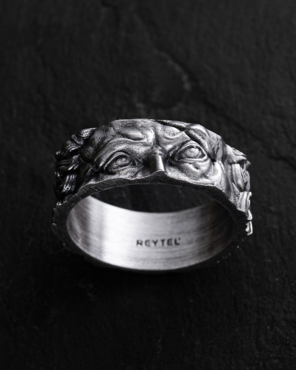 Срібний перстень MOSES / Персні