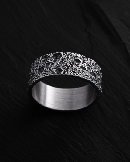 Серебряное кольцо MOON SURFACE / Кольца