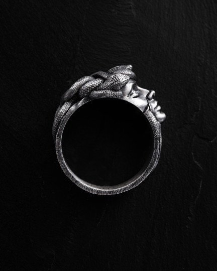 Серебряное кольцо PATRONA MEDUSA / Кольца + 4