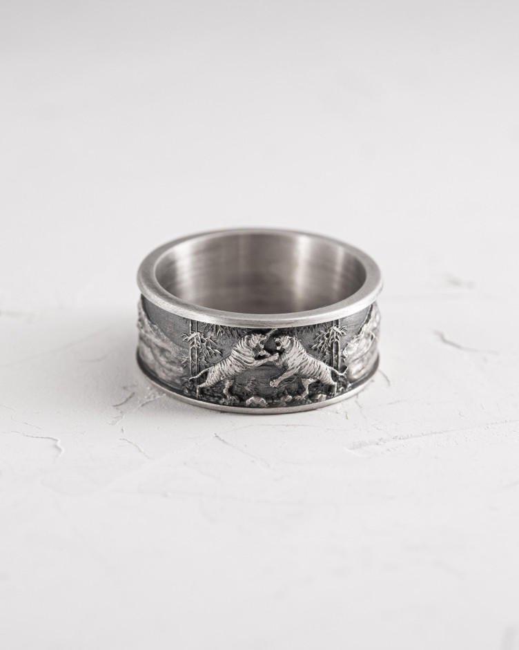 Silver ring FIGHT OF THE TIGER 3476
