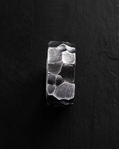 Серебряное кольцо CARVER 2