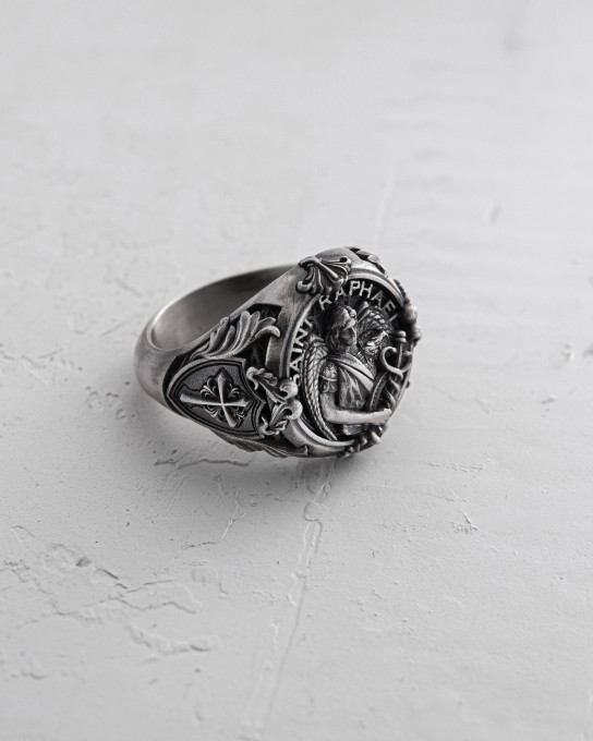 Серебряное кольцо SAINT RAPHAEL / Кольца + 6