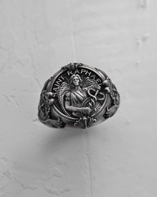 Серебряное кольцо SAINT RAPHAEL / Кольца + 5