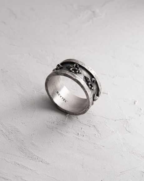 Серебряное кольцо FLEUR DE LIS 3