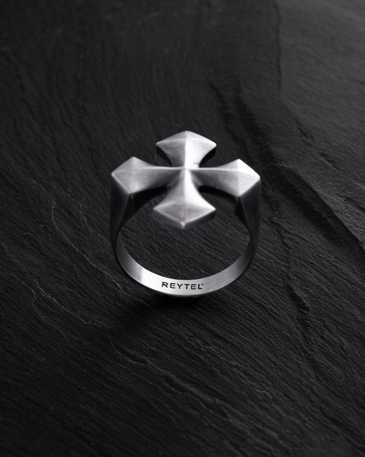Серебряное кольцо CROSS PATTÉE 3
