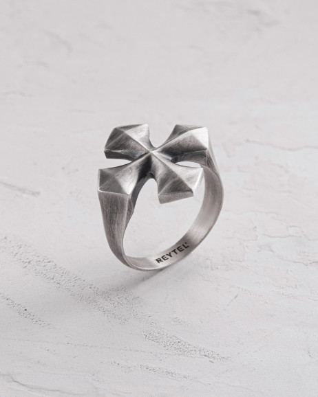 Серебряное кольцо CROSS PATTÉE