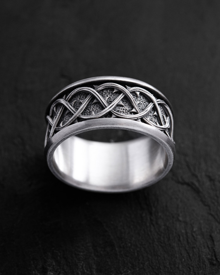 Серебряное кольцо THORN CROWN 3