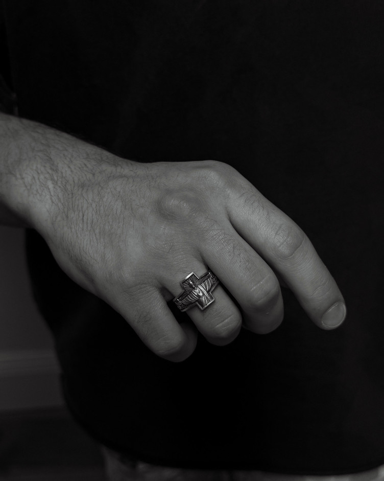 Серебряное кольцо DIOS ES AMOS 3