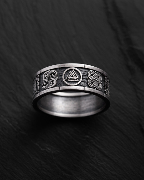 Серебряное кольцо NORDIC LEGACY