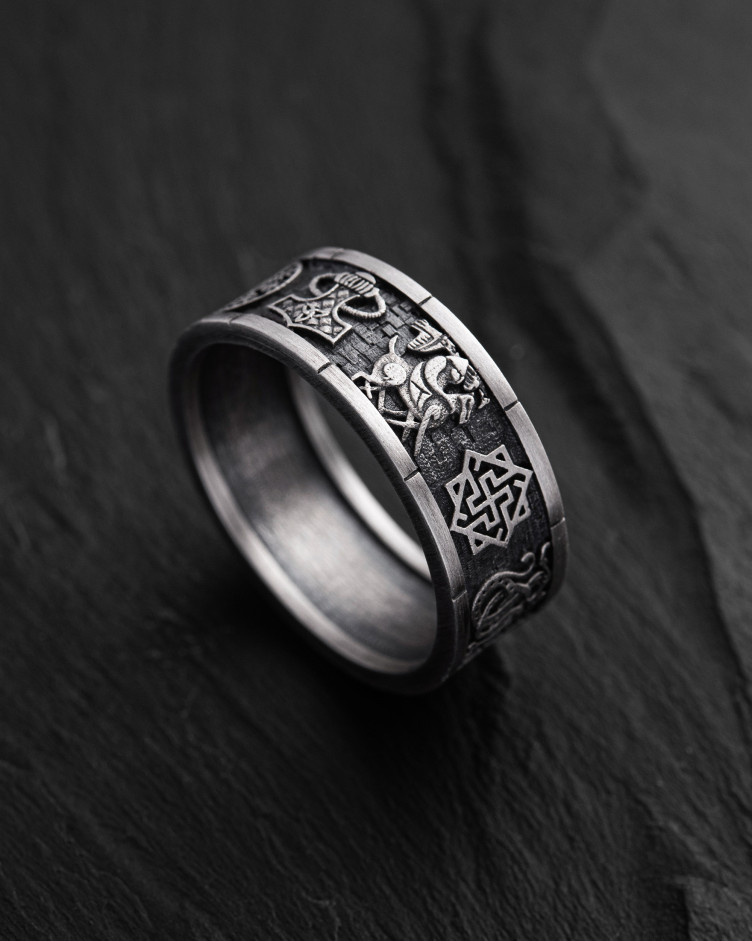 Серебряное кольцо NORDIC LEGACY 3