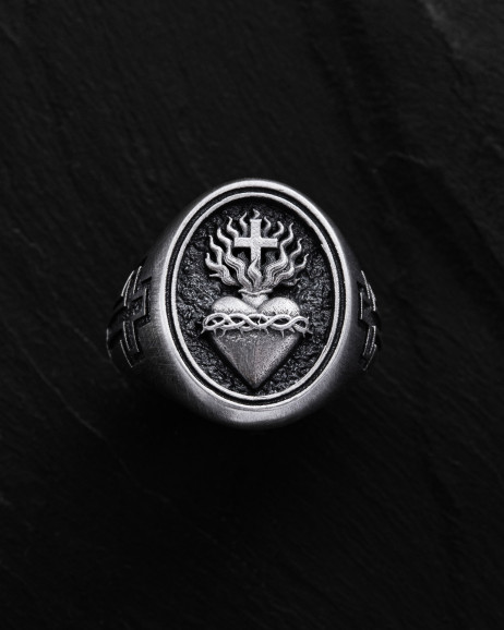 Серебряное кольцо SACRED HEART