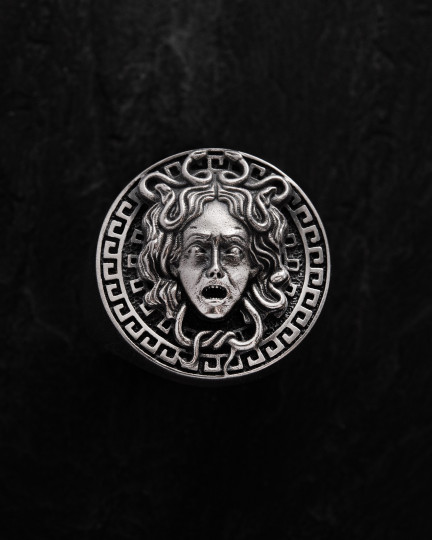 Срібний перстень GORGON MEDUSA / Персні