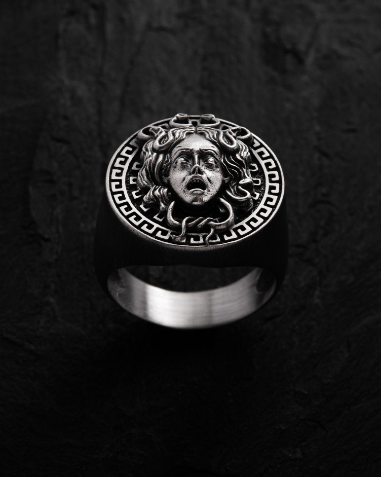 Серебряный перстень GORGON MEDUSA 2 Reytel Серебряный перстень GORGON MEDUSA 2