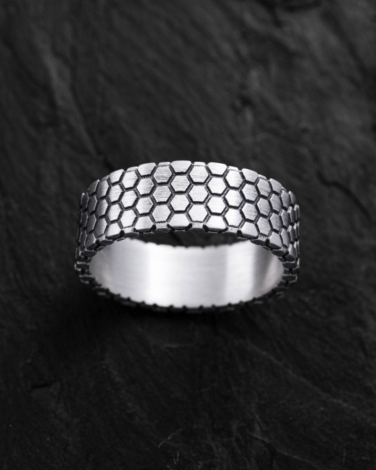 Серебряное кольцо HONEYCOMB / Кольца