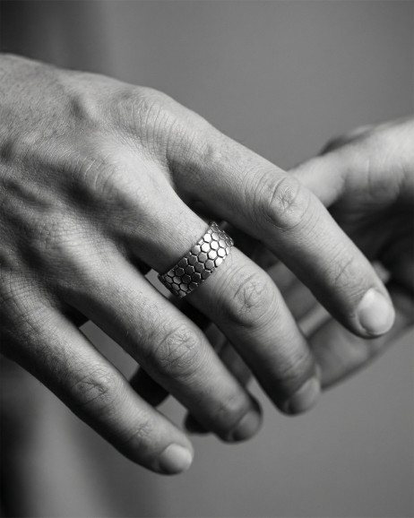 Серебряное кольцо HONEYCOMB 4