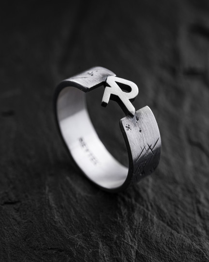 Серебряное кольцо REYTEL / Кольца + 4