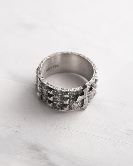 Серебряное кольцо ROSARIUM / Кольца + 4