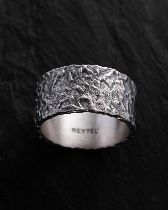 Серебряное кольцо RELIEF / Кольца