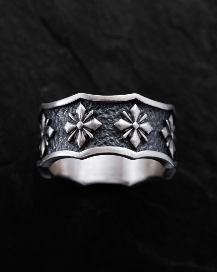 Серебряное кольцо CUSTOS / Кольца + 3
