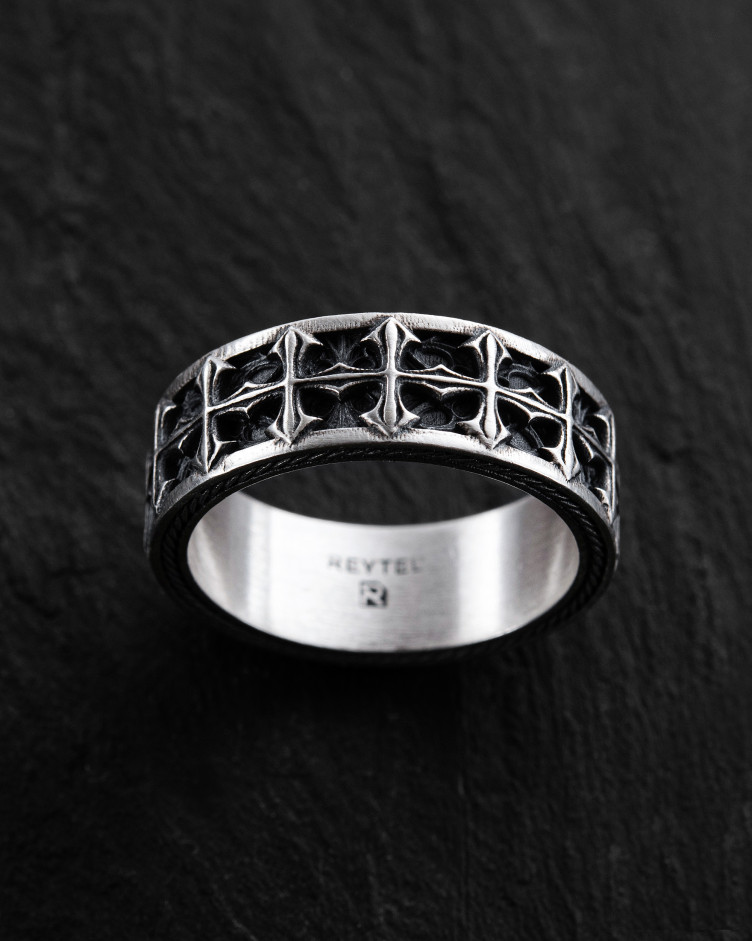 Серебряное кольцо GOTHIC CROSS